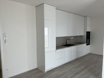 Prodej bytu 2+kk v osobním vlastnictví 71 m², Zlín