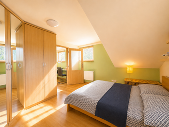 2. pokoj - Prodej bytu 2+kk v osobním vlastnictví 45 m², Hostivice