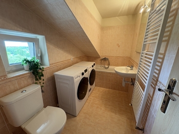 Prodej bytu 2+kk v osobním vlastnictví 45 m², Hostivice