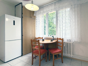Jídelní kout - Prodej bytu 2+1 v osobním vlastnictví 57 m², Chodov
