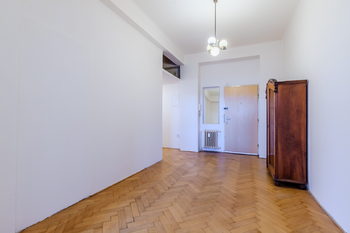 vstupní hala - Prodej bytu 2+1 v osobním vlastnictví 95 m², Praha 6 - Bubeneč