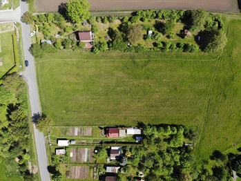Prodej pozemku 1819 m², Holešov