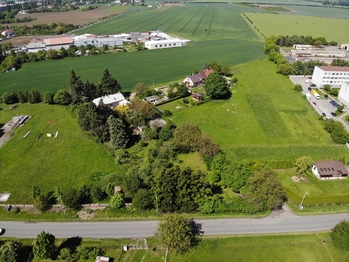 Prodej pozemku 1819 m², Holešov