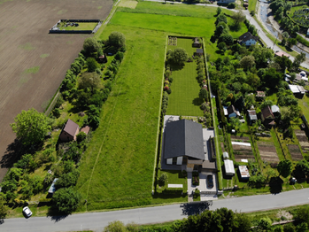 Prodej pozemku 1819 m², Holešov