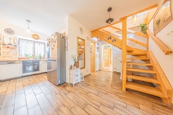 Prodej domu 195 m², Schořov