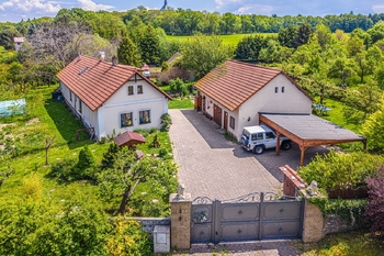 Prodej domu 195 m², Schořov