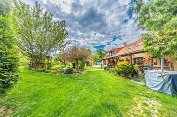Prodej domu 195 m², Schořov