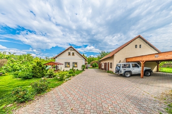 Prodej domu 195 m², Schořov