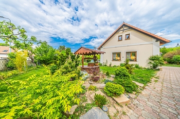 Prodej domu 195 m², Schořov