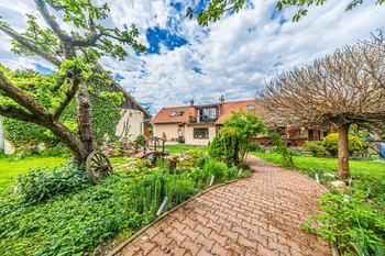 Prodej domu 195 m², Schořov