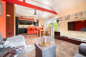 Prodej domu 239 m², Květnice