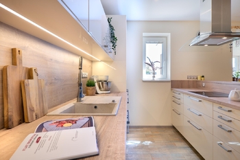 Prodej domu 239 m², Květnice