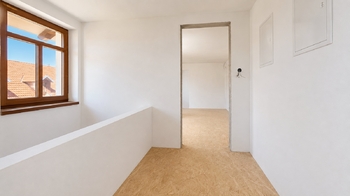 Prodej domu 320 m², Kokořín