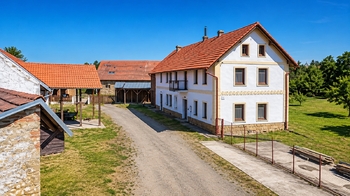 Prodej domu 320 m², Kokořín