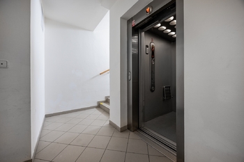 Pronájem bytu 2+kk v osobním vlastnictví 51 m², Praha 4 - Kunratice