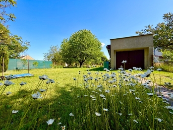 Prodej pozemku 922 m², Pardubice