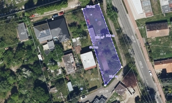 Prodej pozemku 922 m², Pardubice