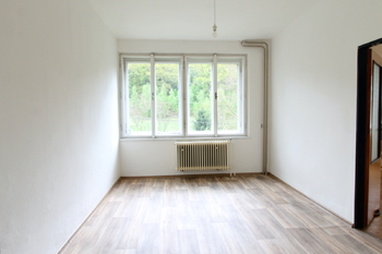 pokoj u kuchyně/jídelna - Prodej bytu 6 a více v osobním vlastnictví 114 m², Týnec nad Sázavou