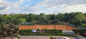 Výhled z okna - jižní orientace - Pronájem bytu 2+kk v osobním vlastnictví 45 m², Praha 10 - Záběhlice