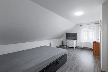Prodej domu 252 m², Krupka
