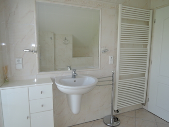 Pronájem domu 150 m², Hostivice