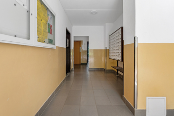společný prostor - Prodej bytu 1+kk v osobním vlastnictví 31 m², Praha 4 - Chodov
