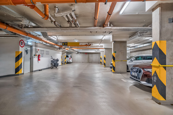 Podzemní garáže - Pronájem bytu 4+kk v osobním vlastnictví 116 m², Praha 3 - Žižkov