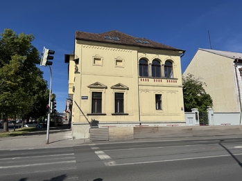 Pronájem kancelářských prostor 21 m², Kladno
