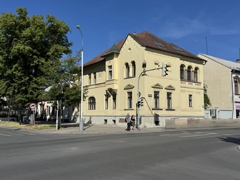 Pronájem kancelářských prostor 21 m², Kladno