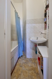 Prodej bytu 1+kk v osobním vlastnictví 29 m², Praha 10 - Vršovice