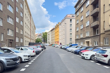 Prodej bytu 1+kk v osobním vlastnictví 29 m², Praha 10 - Vršovice