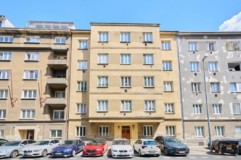 Prodej bytu 1+kk v osobním vlastnictví 29 m², Praha 10 - Vršovice