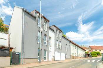Prodej domu 233 m², Praha 5 - Lochkov
