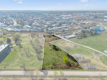 Prodej pozemku 7896 m², Hradec Králové