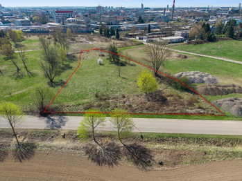 Prodej pozemku 7896 m², Hradec Králové