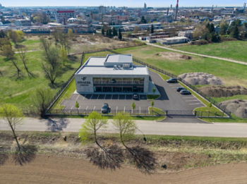 Prodej pozemku 7896 m², Hradec Králové