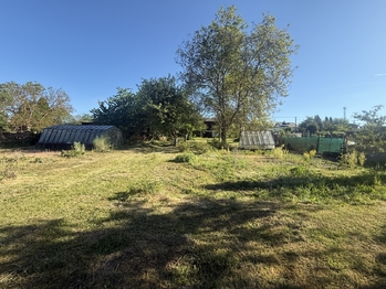 Prodej pozemku 1963 m², Dobřany