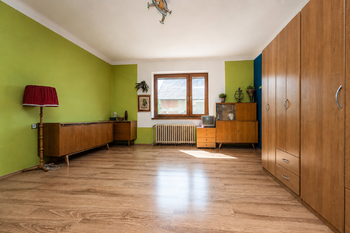 Pokoj přízemí - Prodej domu 181 m², Kamenice