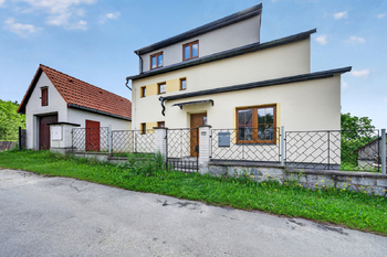 Prodej domu 281 m², Mnich