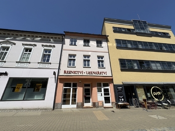 pohled na dům - Pronájem bytu 3+kk v osobním vlastnictví 83 m², Šumperk 