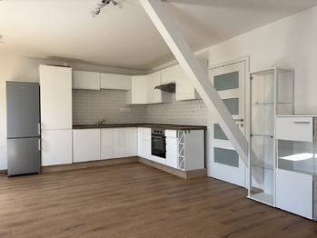 kuchyně s obývacím pokojem - Pronájem bytu 3+kk v osobním vlastnictví 83 m², Šumperk