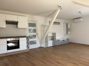 kuchyně - Pronájem bytu 3+kk v osobním vlastnictví 83 m², Šumperk