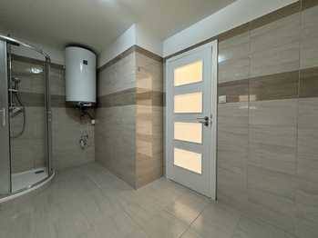 koupelna - Pronájem bytu 3+kk v osobním vlastnictví 83 m², Šumperk
