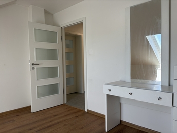 pokoj - Pronájem bytu 3+kk v osobním vlastnictví 83 m², Šumperk