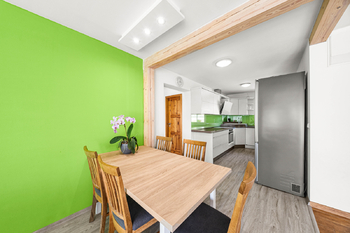 jídelní kout - Prodej domu 300 m², Dačice