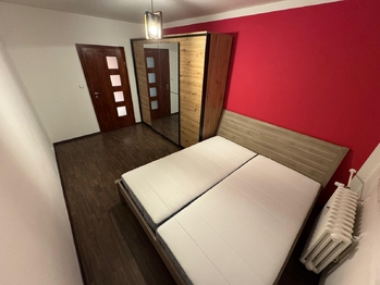 ložnice - Pronájem bytu 3+kk v osobním vlastnictví 70 m², Praha 9 - Černý Most