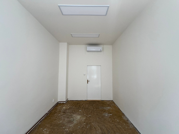 Pronájem kancelářských prostor 16 m², Praha 7 - Holešovice