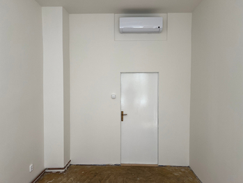 Pronájem kancelářských prostor 16 m², Praha 7 - Holešovice