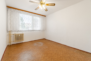 Prodej bytu 3+1 v osobním vlastnictví 68 m², Praha 9 - Újezd nad Lesy