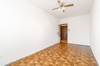 Prodej bytu 3+1 v osobním vlastnictví 68 m², Praha 9 - Újezd nad Lesy
